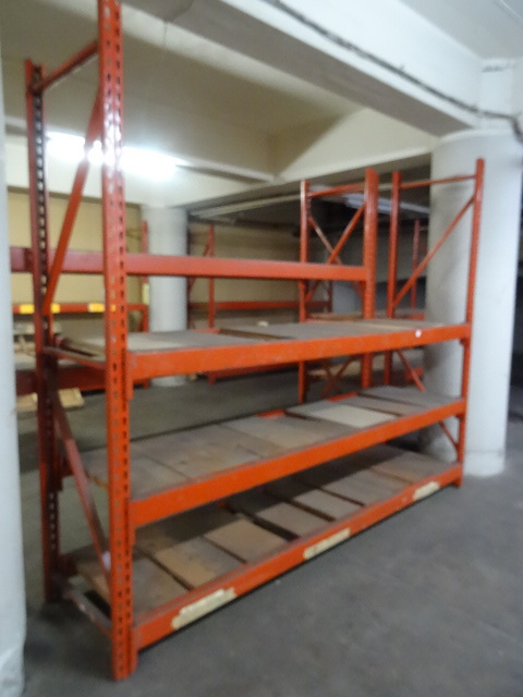 lot 71 image: Pallet Racking