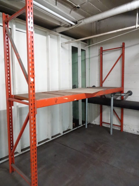 lot 77 image: Pallet Rack Section
