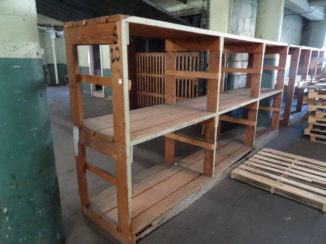 lot 89 image: Shelving Unit
