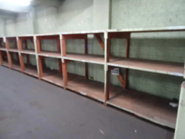 lot 95 image: Shelving Unit