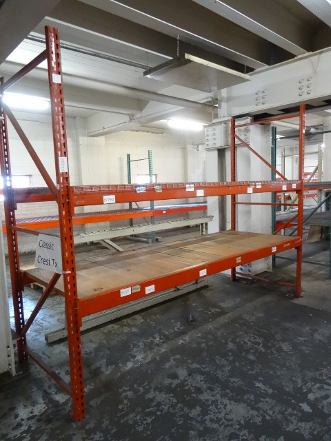 lot 111 image: Pallet Racking