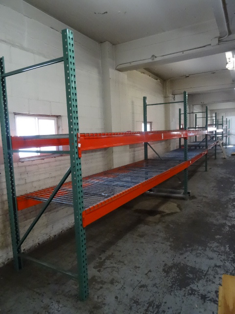 lot 113 image: Pallet Rack