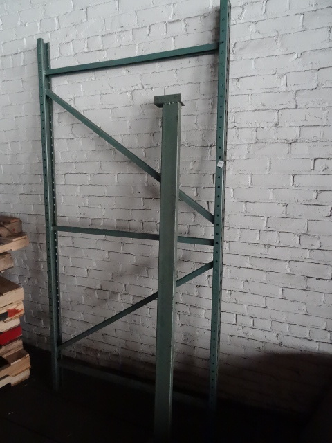lot 129 image: Pallet Racking