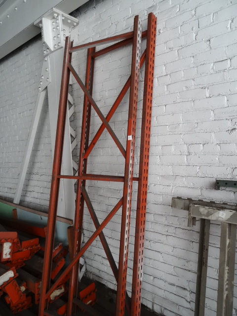 lot 132 image: Uprights