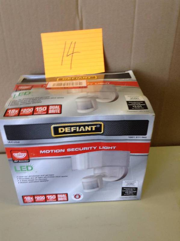 lot 14 image: Defiant Outdoor LED 180 Degree Motion Security Light 1001 311 060 open box never used
