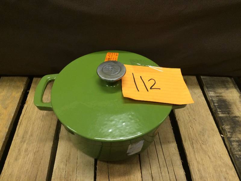 lot 112 image: Food Network 3.5 QT Green ceramic Casserole - slight damage on handle see pictures