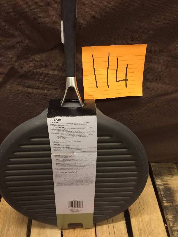 lot 114 image: Simply Calphalon Ceramic non stick13  Round grill pan in new condition