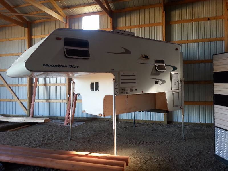 2004 Mountain View Camper RESERVE HAS BEEN LOWERED