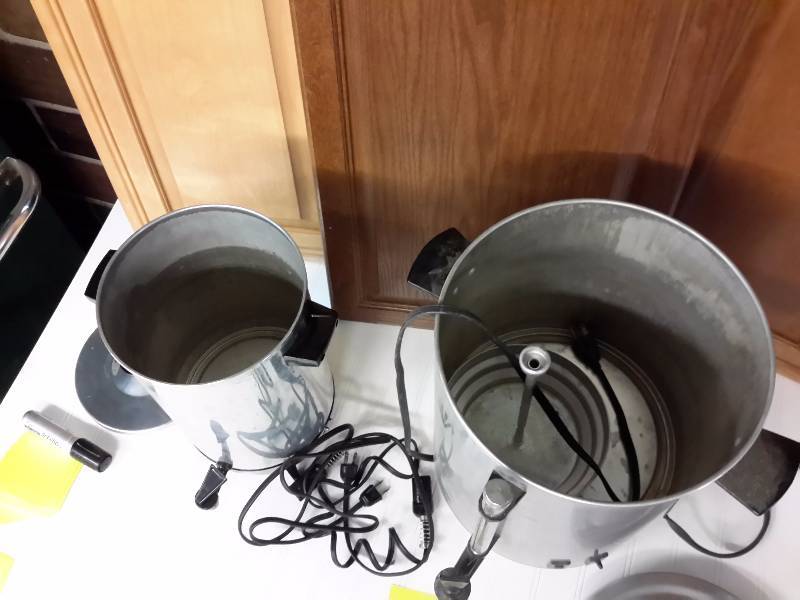 lot 58 image: 2, Electric Coffee makers.