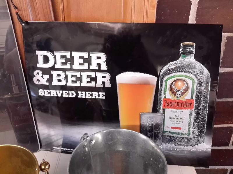 lot 50 image: Beer Signs and logod Buckets