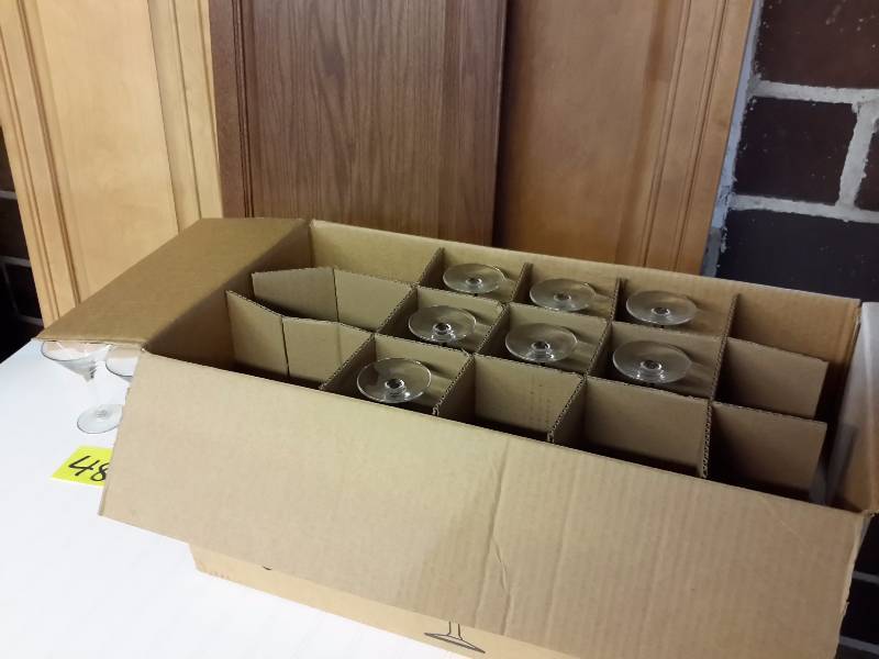 lot 48 image: 27 Martini Glasses, CITATION, 6oz