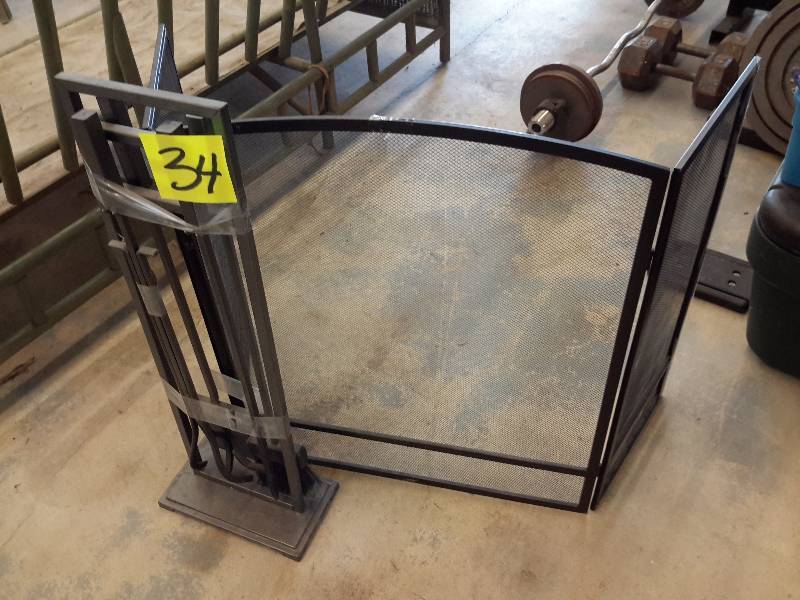 lot 34 image: Fireplace screen and tools