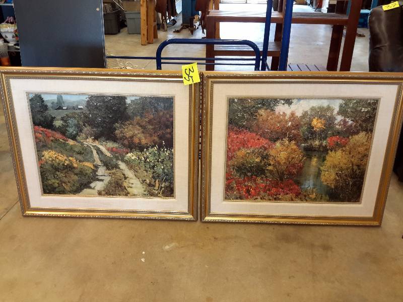 lot 35 image: 2 nice Garden theme pictures.. No glass