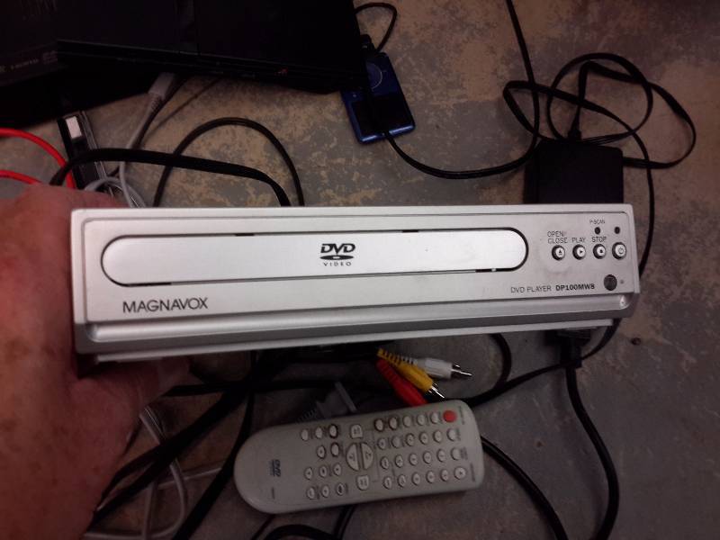 lot 92 image: Misc. Electronic items as shown