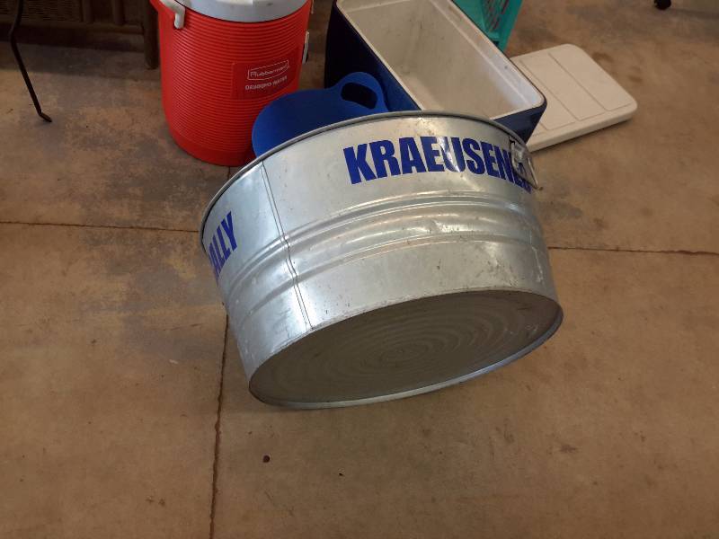 lot 114 image: Water Cooler, GalvanizedLogod Wash tub, cooler, Storage Shelves, Folding TV Travy