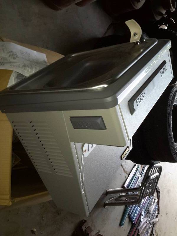 lot 177 image: Set yourself up with a garage drinking fountain.. New in box.. No refrigeration.