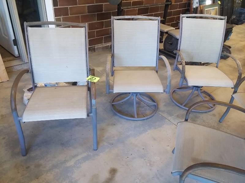 lot 72 image: 5 nice patio chairs. Metal with nylon fibre seats.. Good shape, but need cleaning