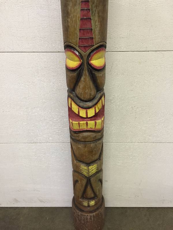 lot 25 image: TOTEM POLE