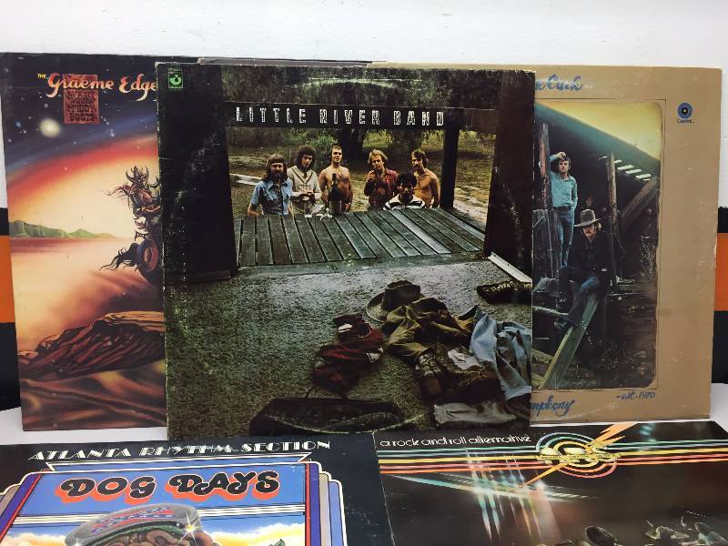 lot 17 image: THE AMAZING RYTHEM ACES, BARBRA STREISANDS GREATEST HIT VOL #2