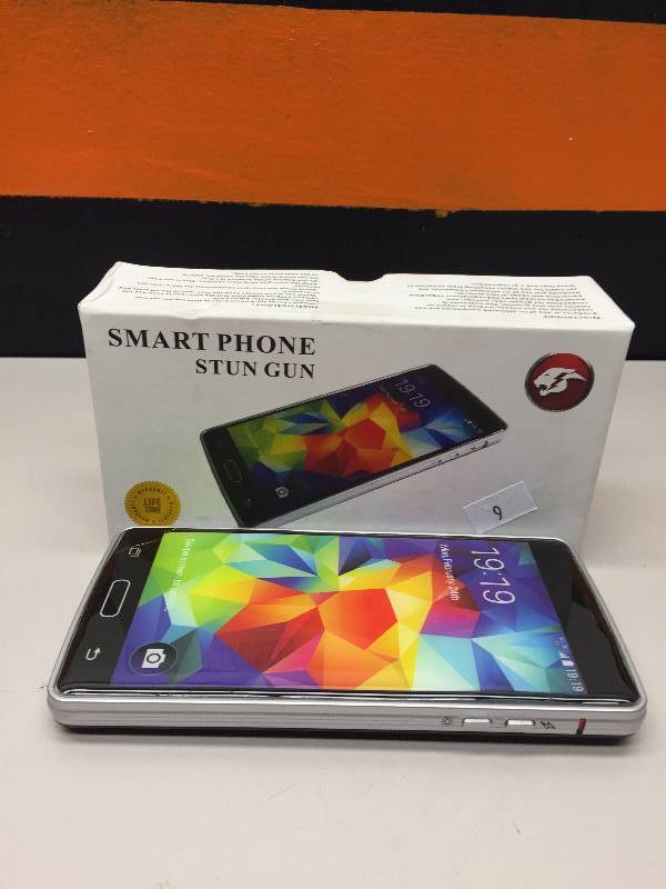 SMARTPHONE STUN GUN - WORKS (MISSING CHARGER)