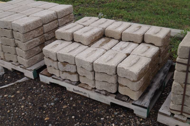 Retains Wall Blocks
