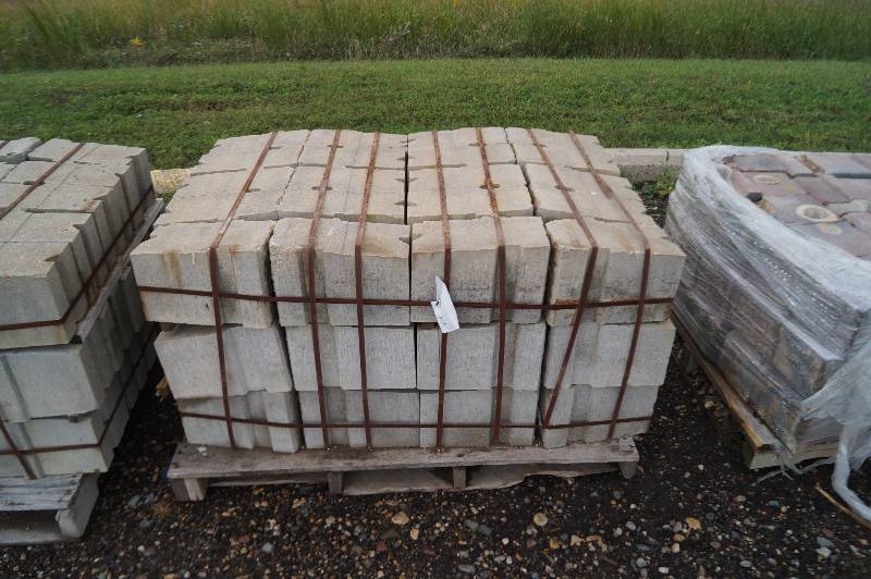 Retaining Blocks