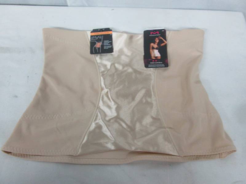 lot 61 image: Flexees Easy Up Pull-On Waistnipper