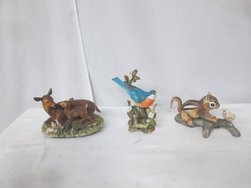 lot 79 image: 3-pc. Porcelain Figurines
