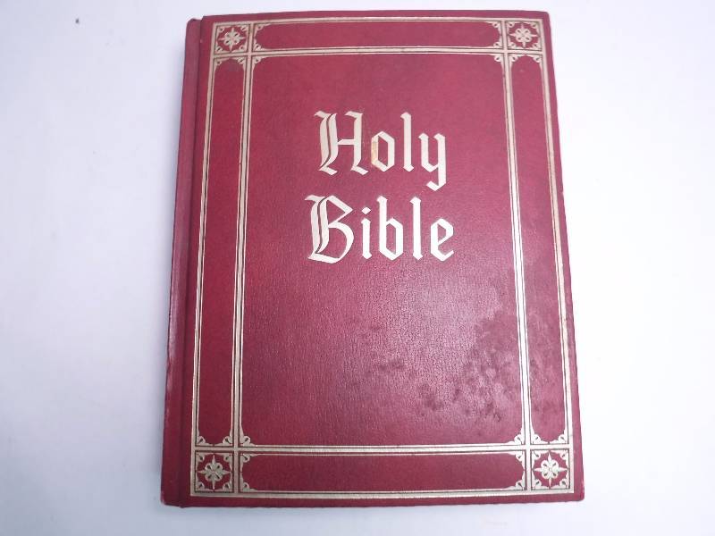 lot 11 image: 1965 Holy Bible