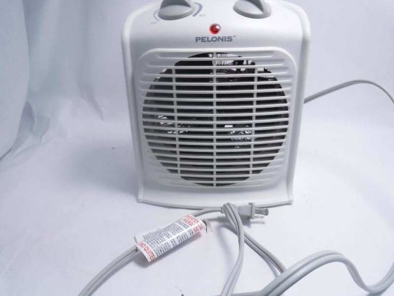 lot 18 image: Lot of 2 Fan Forced Heaters