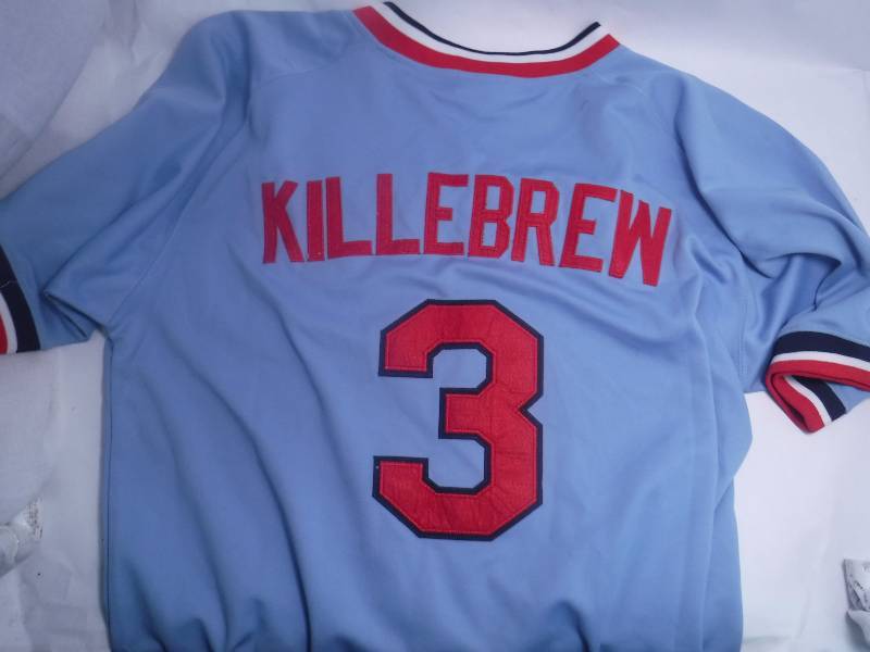 lot 35 image: MN Twins Killebrew #3 Jersey Size 54