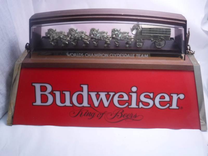 lot 62 image: Budweiser Hanging Light