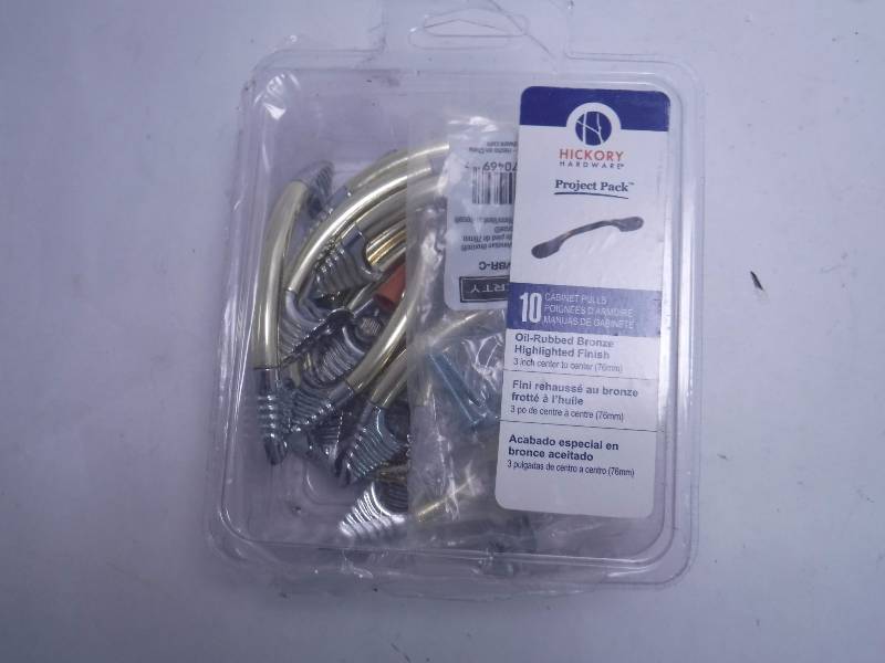 lot 67 image: Pack of 10 Cabinet Pulls