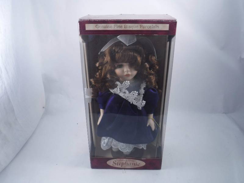 lot 81 image: Collectors Choice Stephanie Doll