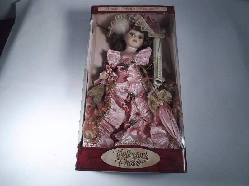lot 79 image: Collectors Choice Doll