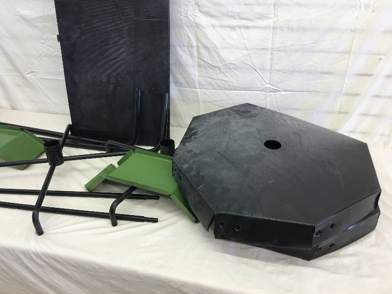 lot 23 image: compost tumbler on stand