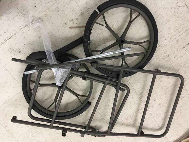 lot 65 image: guide gear aluminum game cart