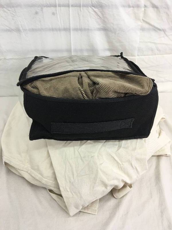 lot 85 image: 2 couch covers
