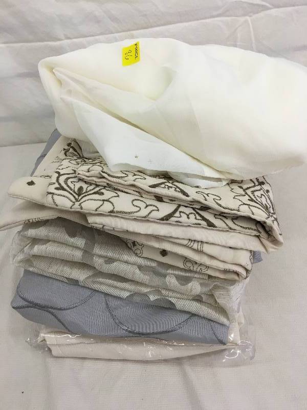 lot 86 image: curtains