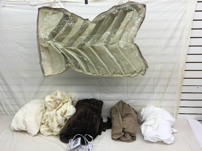 lot 173 image: sheets,curtains,metal bin & heated blanket
