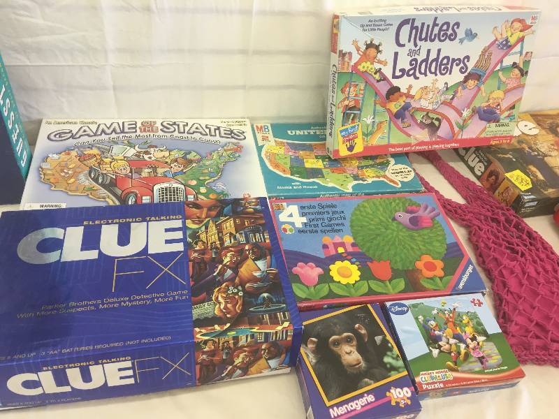 lot 219 image: assortment of board games