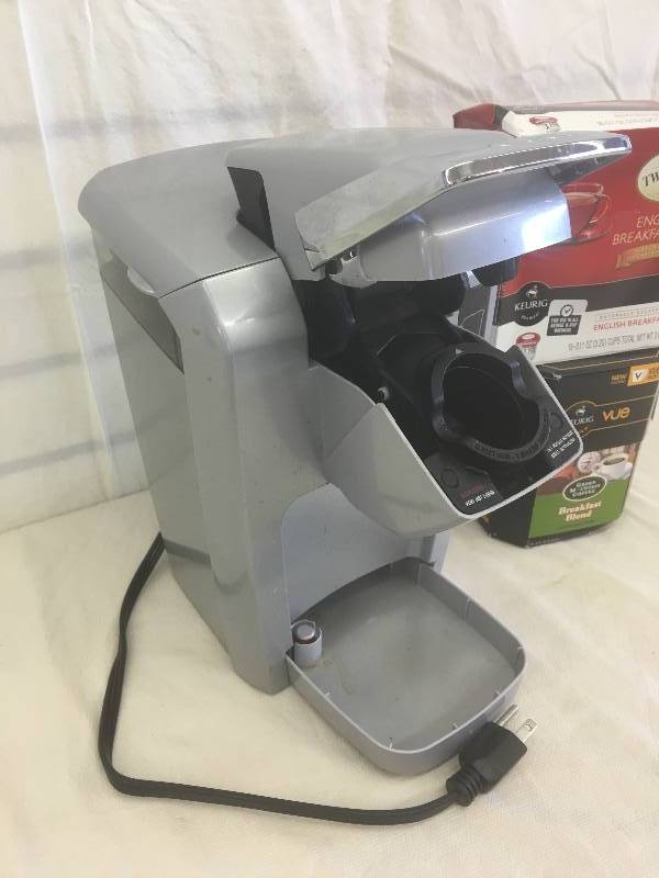 lot 238 image: Keurig mini Brewing System with coffee