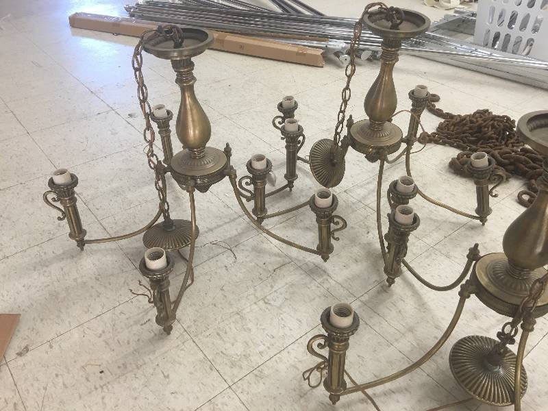 lot 267 image: 3 chandeliers