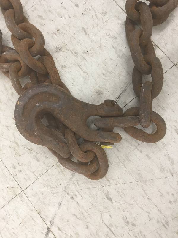 lot 269 image: Large chain