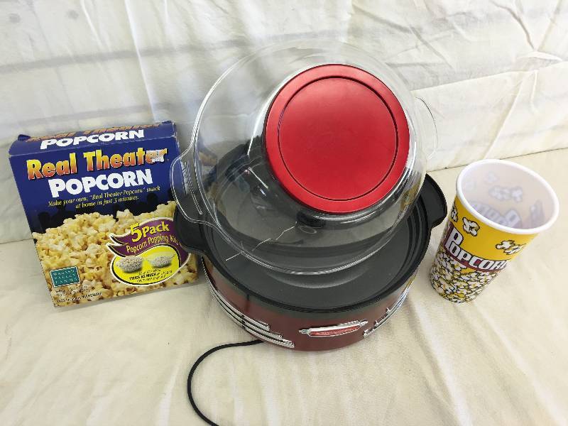lot 284 image: retro series popcorn machine cup and popcorn