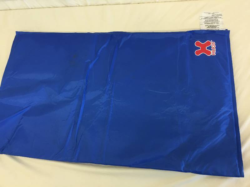 lot 293 image: Large hugs animal mat retail $49
