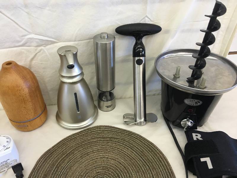 lot 308 image: chocolate fountain,pineapple corer,salt and pepper
