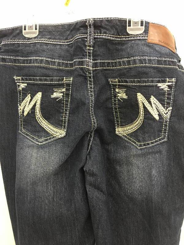 lot 469 image: pants size 11-12
