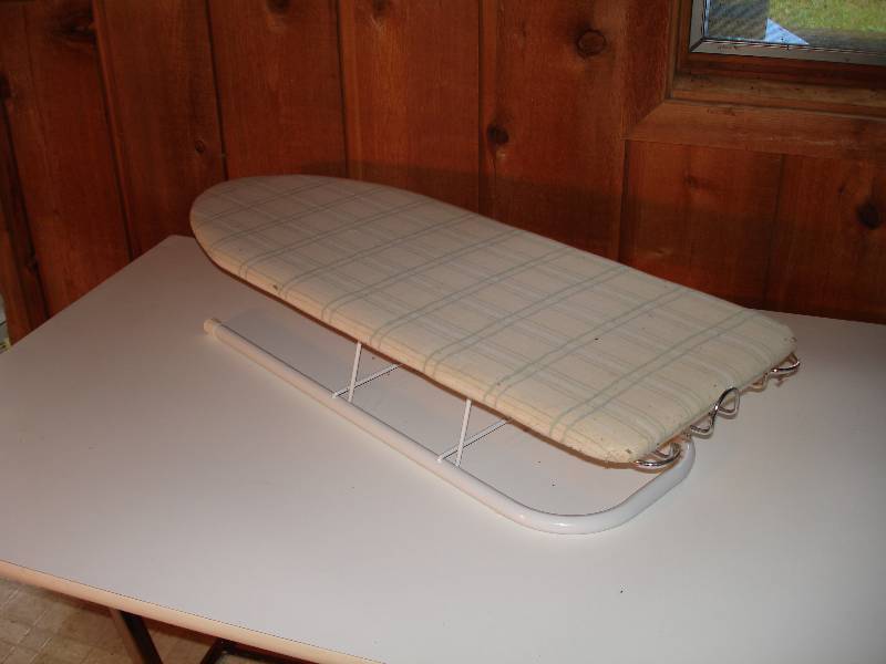 lot 529 image: table top ironing board