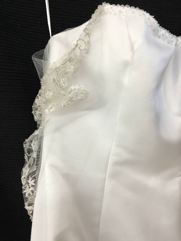 lot 508 image: eden bridals wedding dress size 12 retail $599